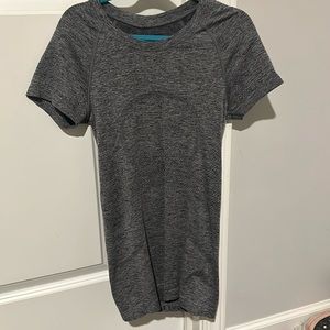 Lululemon swiftly tech